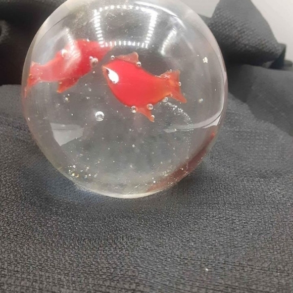 Antique Murano Fishbowl Paperweight - Picture 4 of 4